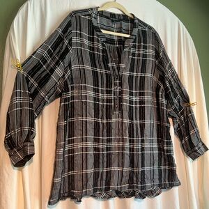 Lane Bryant Black with Silver threads blouse plus size 18/20